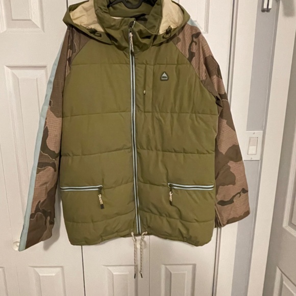 Women’s Burton Keelan Jacket - Picture 4 of 8